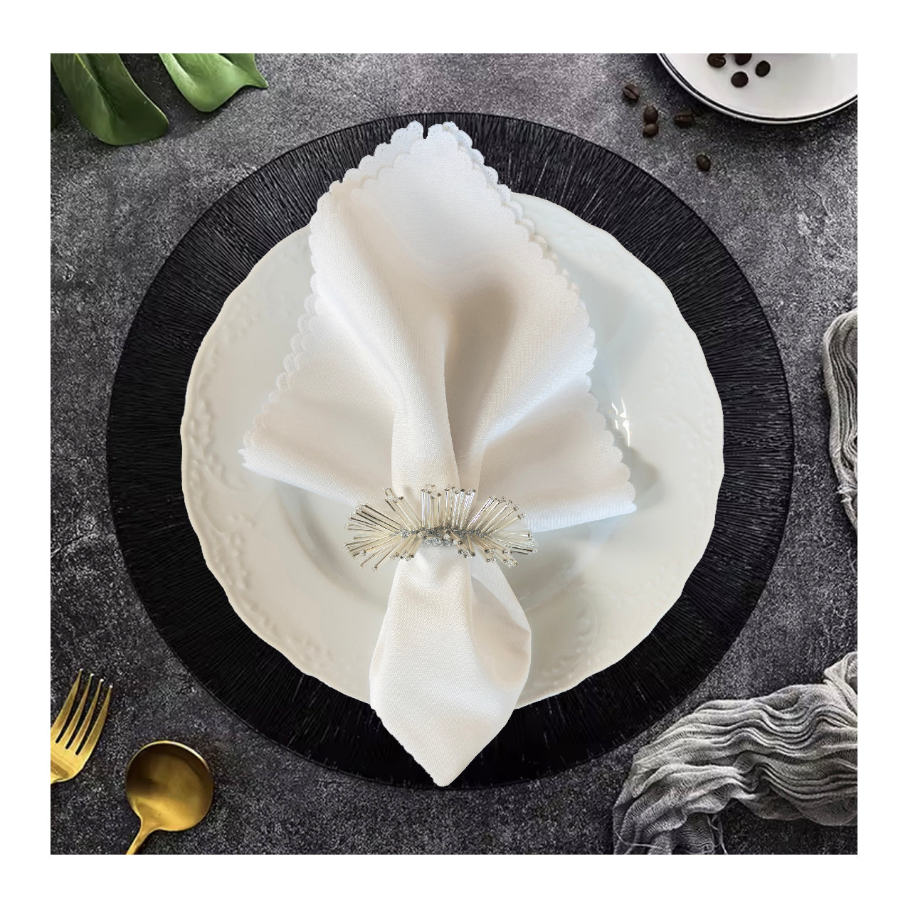 Wish Round Placemat in Black, Set of 4