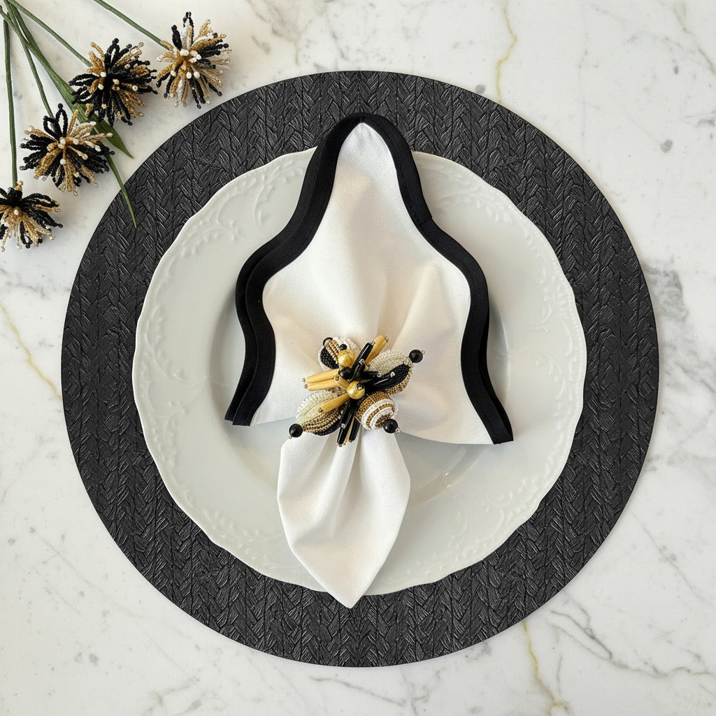 Wheat Round Placemat in Black, Set of 4