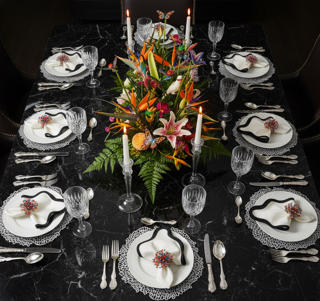 Flower Power Round Placemat in Silver, Set of 4