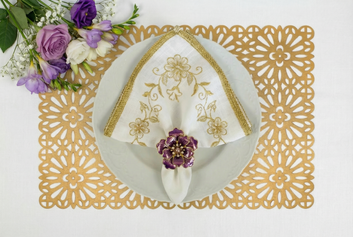 Flower Tile Rectangle Placemat in Gold, Set of 4